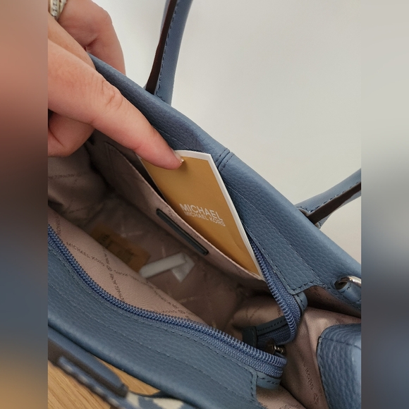 NWT Michael Kors Mirella Small Pebbled Leather Crossbody Bag Blue - Picture 5 of 5